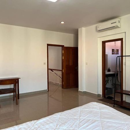 D32 Homestay Near Airport Behind Brown Coffee Airport Phnom Penh Eksteriør bilde