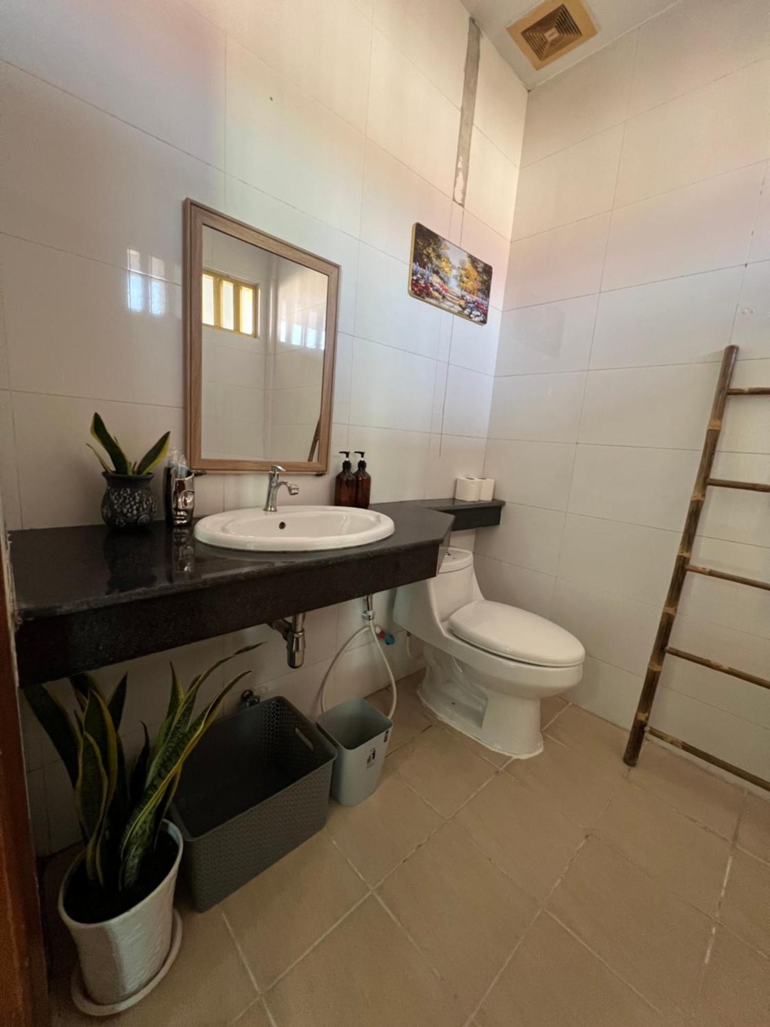 D32 Homestay Near Airport Behind Brown Coffee Airport Phnom Penh Eksteriør bilde